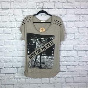 Graphic Fashion tee with Vintage Vibes